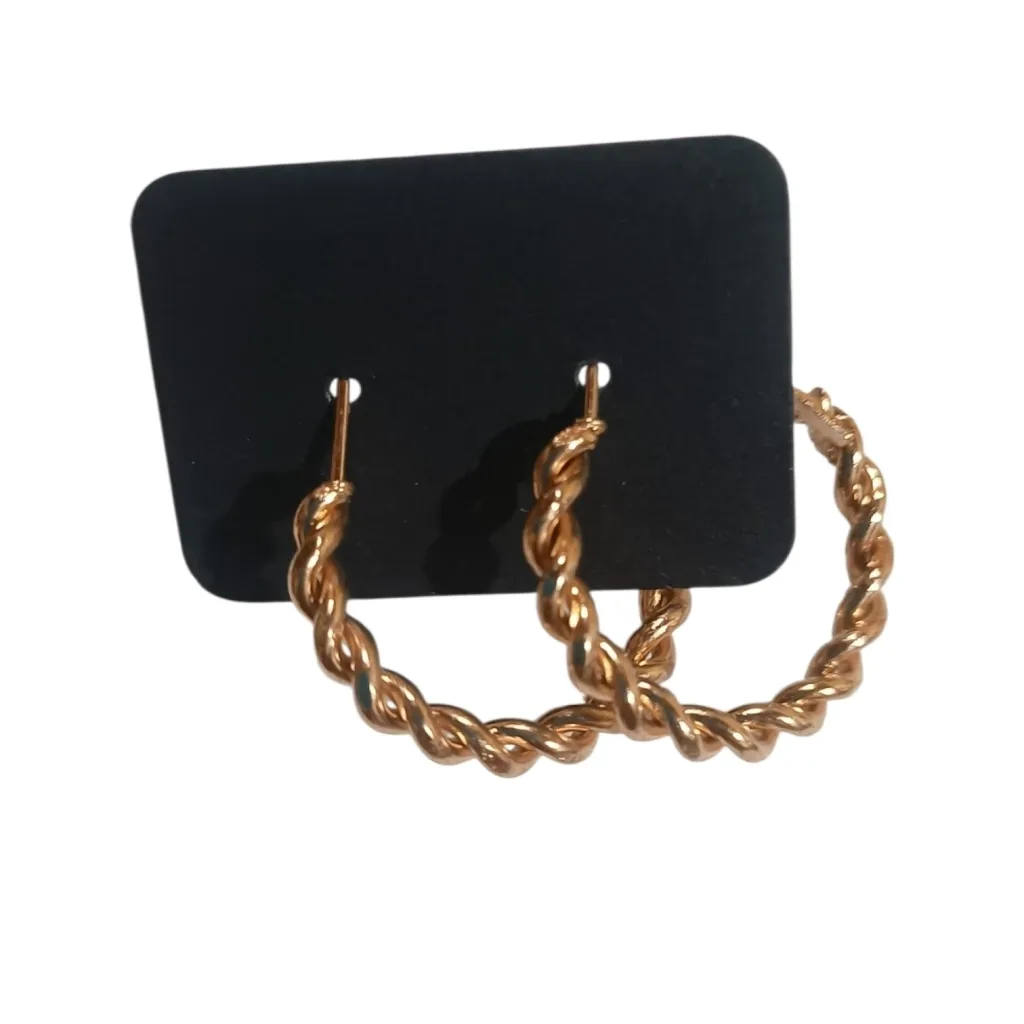 #105 PAR DE AROS DORADO (TRENZADO)